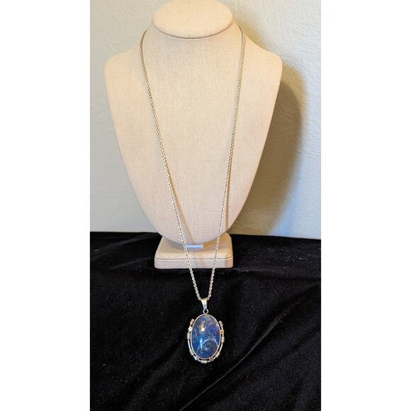 Blue Stone Bezel Set in Sterling Silver on Vintage Heavy Sterling Rope Chain - Picture 12 of 16